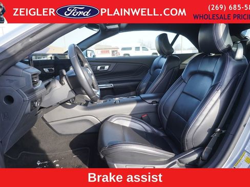Used 2024 Ford Mustang Premium image 7
