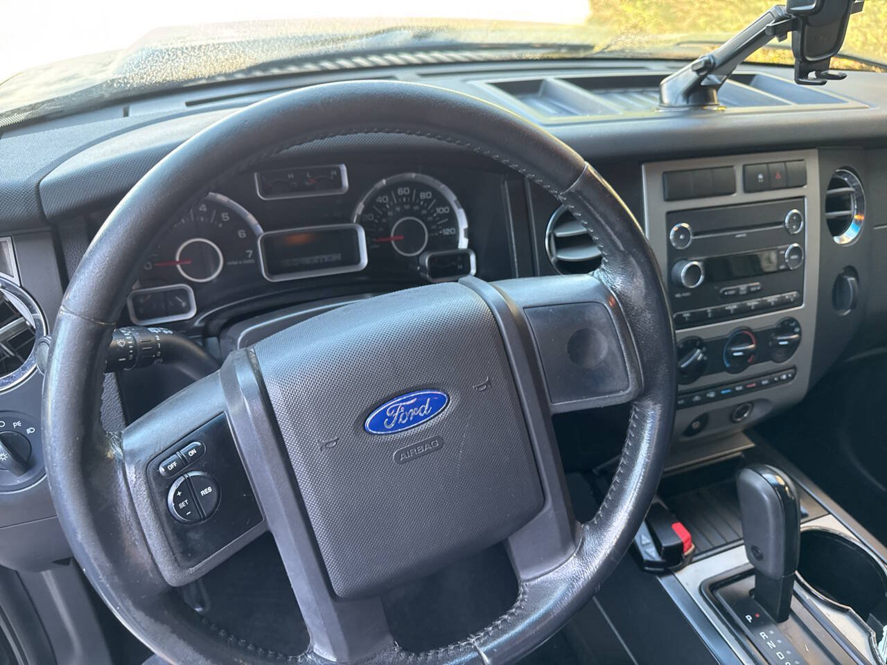 Used 2008 Ford Expedition XLT AWD/4WD image 25