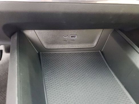 Used 2025 Chevrolet Equinox ACTIV w/ Safety and Technology Package image 18