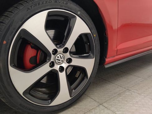 Used 2015 Volkswagen GTI Autobahn FWD image 31
