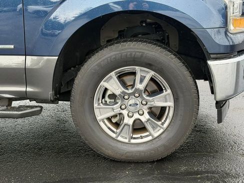 Used 2017 Ford F150 XLT w/ Equipment Group 302A Luxury image 9