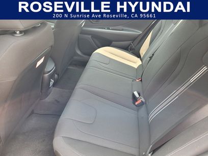 New 2025 Hyundai Elantra SEL