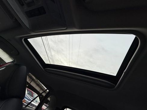 Used 2023 Toyota RAV4 XLE Premium image 26