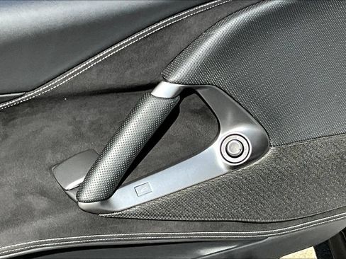 Used 2023 Ferrari 812 GTS RWD image 30