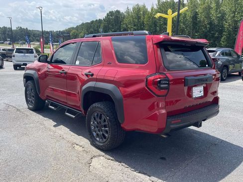 Used 2025 Toyota 4Runner SR5 AWD/4WD image 4