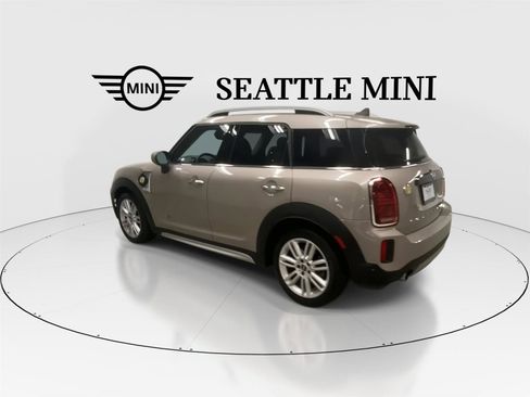 Used 2023 MINI Cooper Countryman SE w/ Signature Upholstery Package AWD/4WD image 8