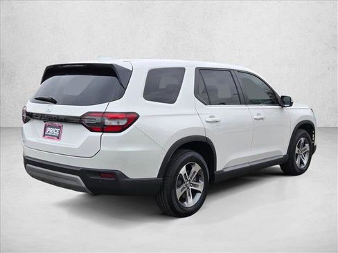 Used 2025 Honda Pilot EX-L image 5