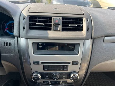 Used 2010 Ford Fusion SEL FWD image 22