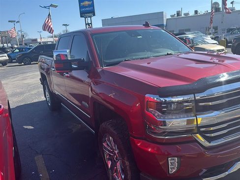 Used 2018 Chevrolet Silverado 1500 High Country image 1