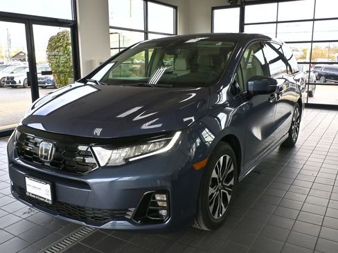 Used 2025 Honda Odyssey Elite image 5