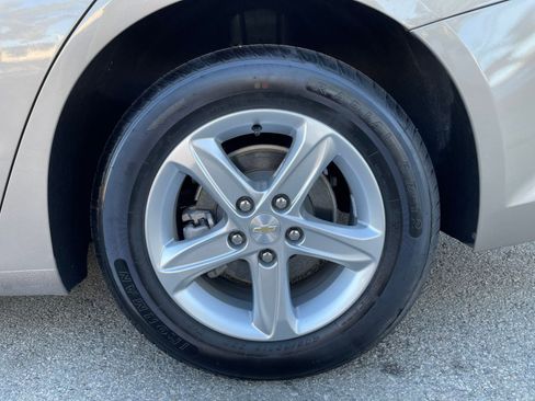 Used 2024 Chevrolet Malibu LT image 30