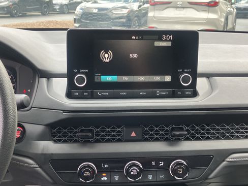 Certified 2025 Honda Accord LX image 26