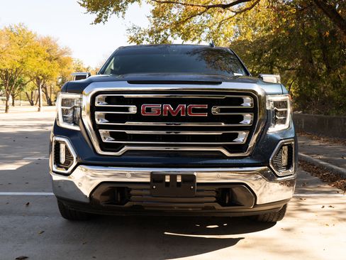 Used 2019 GMC Sierra 1500 SLT w/ SLT Premium Plus Package image 3
