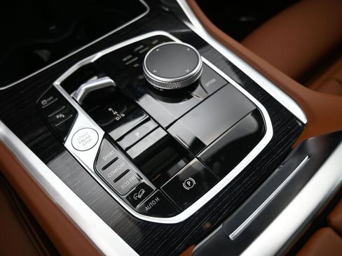New 2026 BMW X6 xDrive40i AWD/4WD image 18