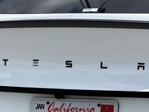 Used 2023 Tesla Model Y Performance AWD/4WD image 26