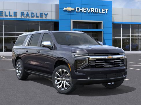 New 2026 Chevrolet Suburban Premier image 7