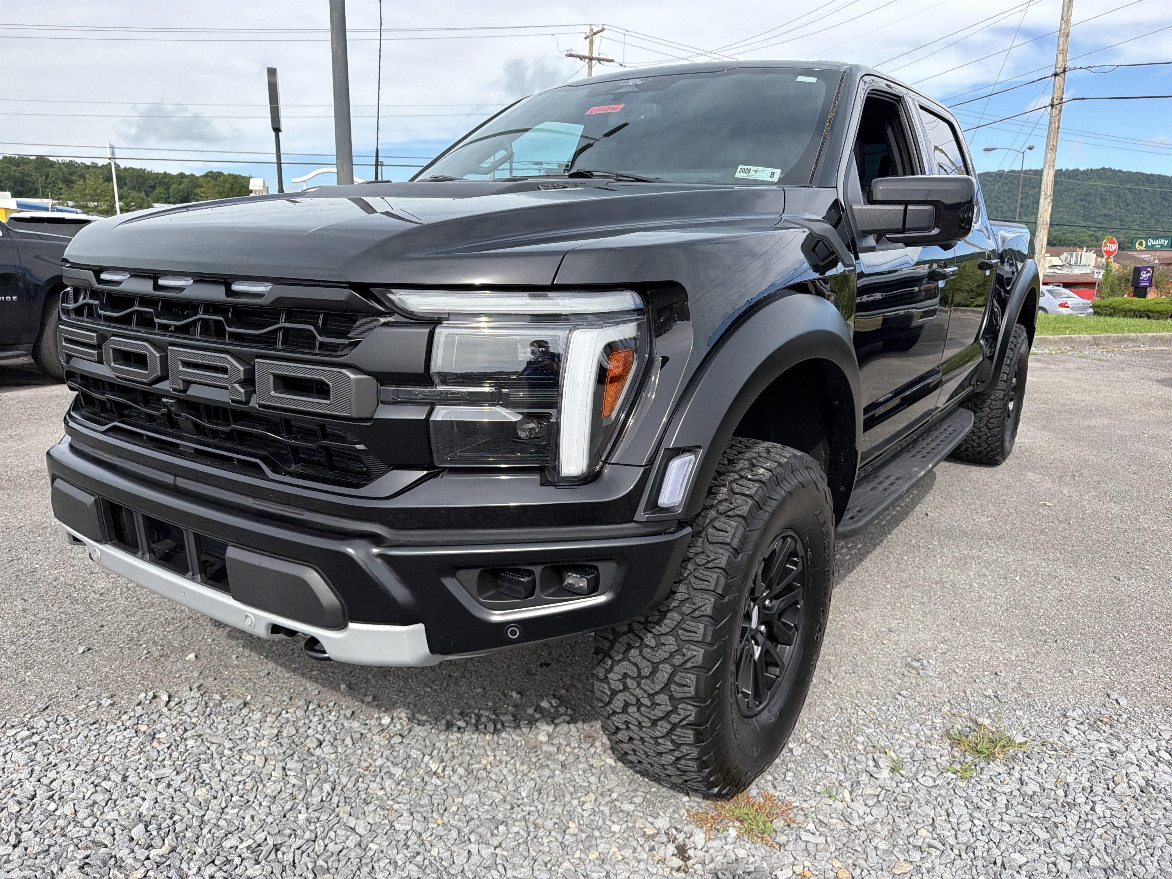 Used 2025 Ford F150 Raptor AWD/4WD image 10