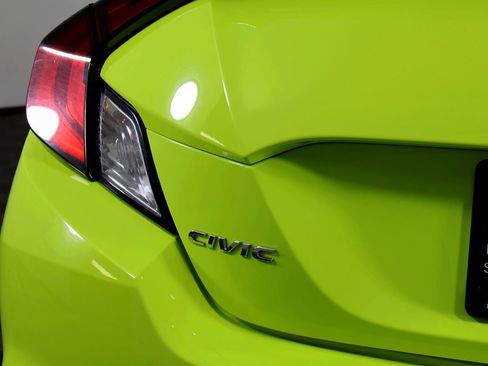 Used 2019 Honda Civic Sport image 17