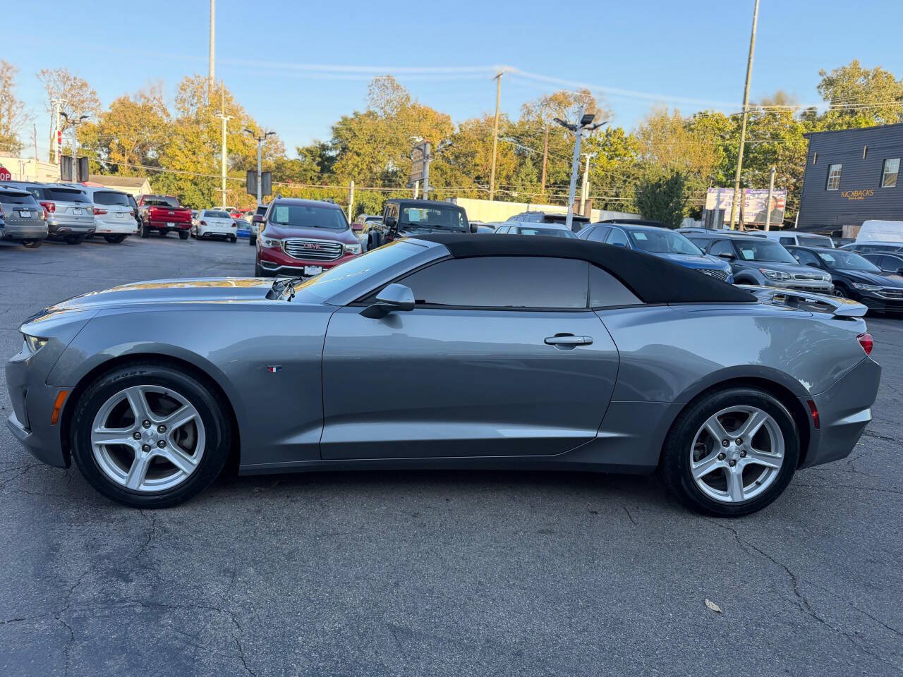 Used 2020 Chevrolet Camaro LT RWD image 5