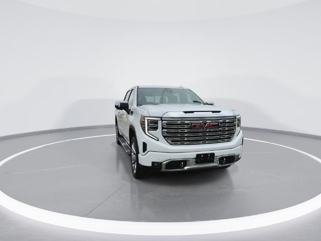 Used 2023 GMC Sierra 1500 Denali AWD/4WD image 3