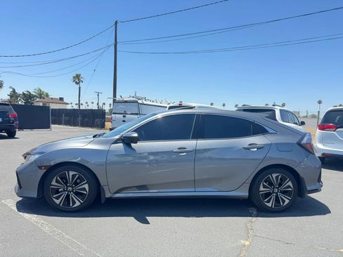 Used 2017 Honda Civic EX image 3