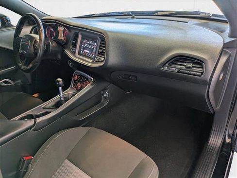 Used 2022 Dodge Challenger R/T image 20