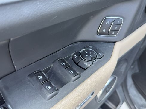 Used 2024 Ford Expedition Limited image 10