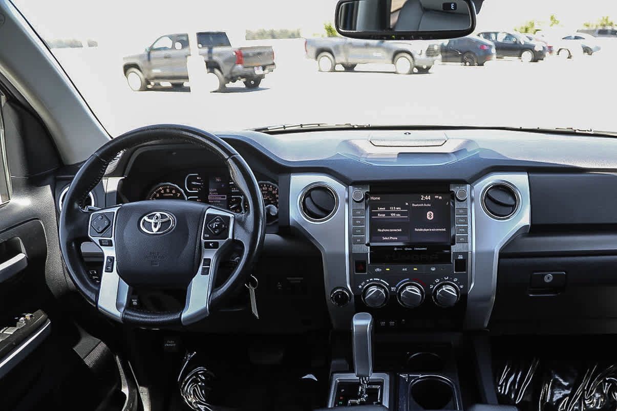 Used 2020 Toyota Tundra SR5 w/ SR5 Leather Package AWD/4WD image 13