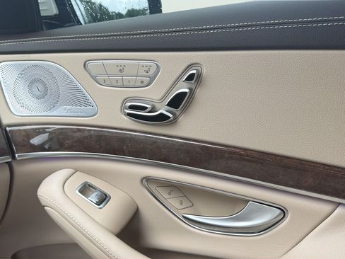 Used 2019 Mercedes-Benz S 450 Sedan image 40