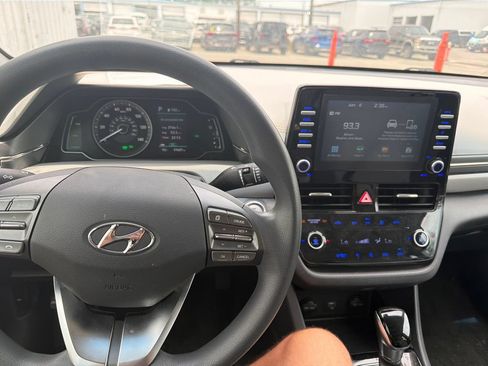 Used 2020 Hyundai Ioniq Blue FWD image 14
