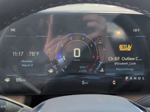 New 2026 Chevrolet Equinox ACTIV w/ Convenience Package III FWD image 25