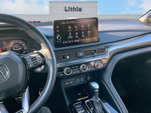 Used 2024 Acura Integra A-Spec image 16