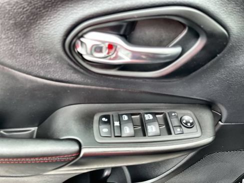 Used 2023 Jeep Cherokee Trailhawk w/ Trailer Tow Group AWD/4WD image 17