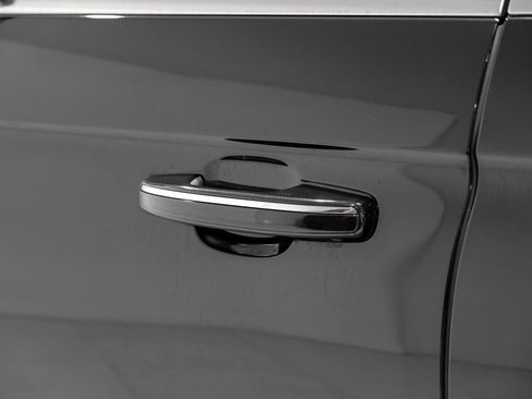 Used 2021 Lincoln Navigator Reserve image 40