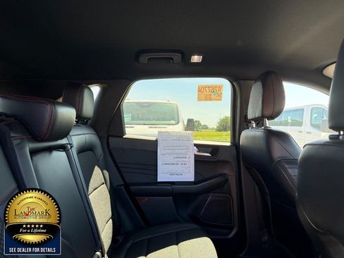 Used 2025 Ford Escape ST-Line AWD/4WD image 14