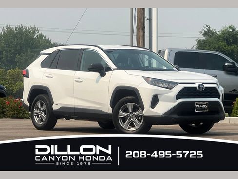 Used 2022 Toyota RAV4 LE AWD/4WD image 1