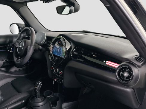 Used 2023 MINI Cooper S image 33