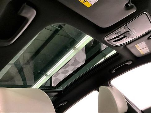 Used 2022 Kia Sportage Nightfall Edition FWD image 19