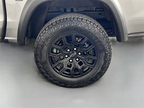 Used 2026 Chevrolet Colorado Trail Boss image 33