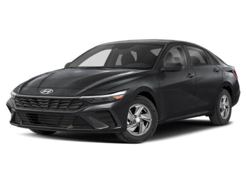 Certified 2025 Hyundai Elantra SE w/ Cargo Package image 1