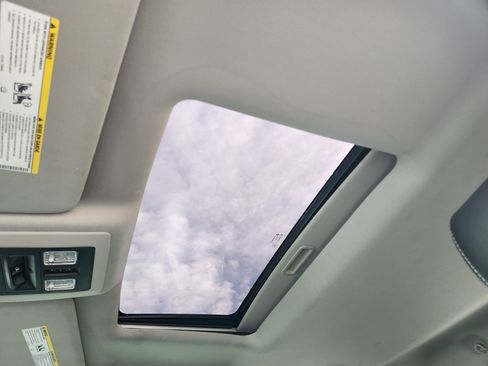 Used 2015 RAM 1500 Sport w/ Black Ram 1500 Sport Group image 35