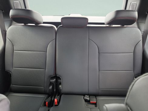 Used 2024 Chevrolet Traverse RS w/ LPO, Floor Liner Package AWD/4WD image 20