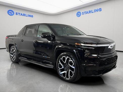 Used 2024 Chevrolet Silverado EV RST image 13