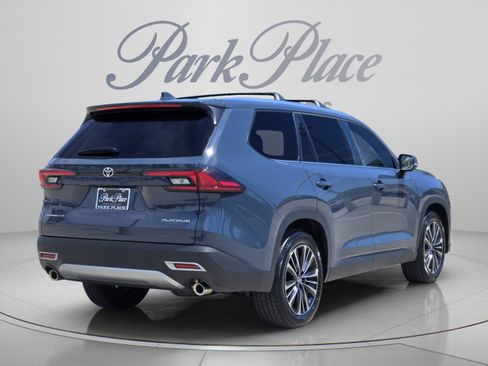 Used 2026 Toyota Grand Highlander AWD Hybrid image 5