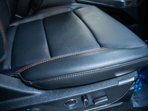 Certified 2023 Ford F150 Lariat w/ Equipment Group 502A High image 39