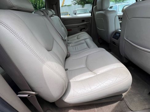 Used 2004 GMC Yukon XL SLT w/ Preferred Equipment Group RWD image 21