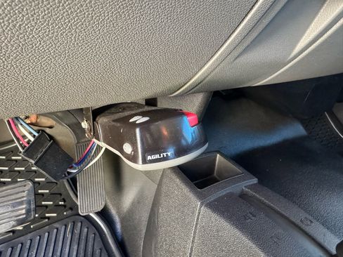 Used 2011 GMC Sierra 1500 SL image 16