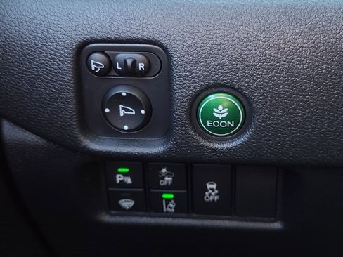 Certified 2025 Honda Passport TrailSport image 30