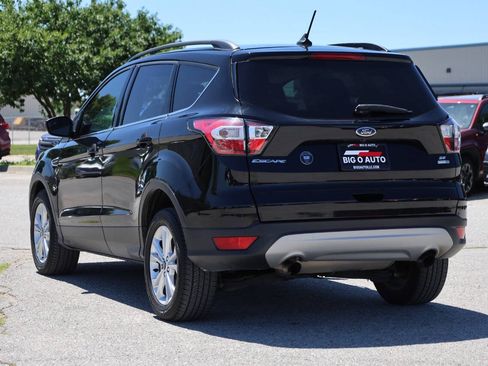 Used 2018 Ford Escape SE w/ SE Sync 3 Package AWD/4WD image 11