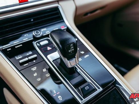Used 2018 Porsche Panamera 4S AWD/4WD image 15